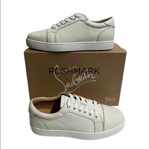 Christian Louboutin Low Top Vieira Flat Sz 37